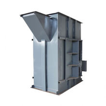 Vertical plastic grain buckets for feed bucket elevators